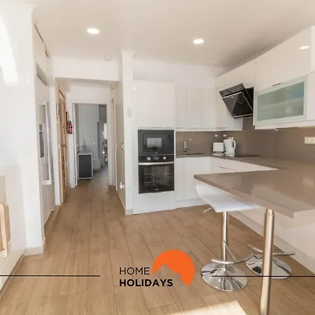 #043 Hassan Flat By Holidays Daire