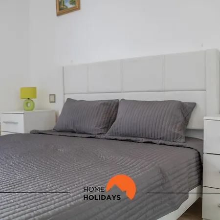 Apartament #043 Hassan Flat By Holidays *